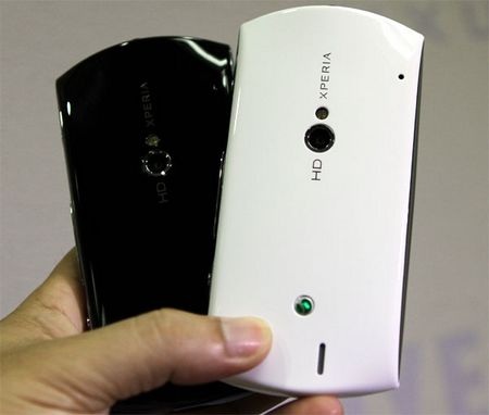 Khám phá Sony Ericsson Xperia neo V chính hãng tại Việt Nam - 11