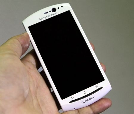 Khám phá Sony Ericsson Xperia neo V chính hãng tại Việt Nam - 4