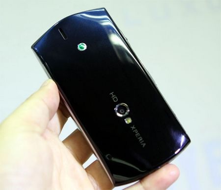 Khám phá Sony Ericsson Xperia neo V chính hãng tại Việt Nam - 9