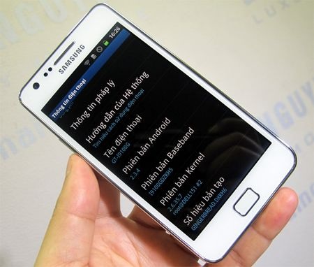 Galaxy S II trắng chính hãng dưới 14 triệu đồng - 13 Galaxy S II trắng chính hãng dưới 14 triệu đồng - 13