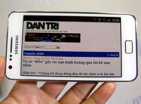 Galaxy S II trắng chính hãng dưới 14 triệu đồng - 16 Galaxy S II trắng chính hãng dưới 14 triệu đồng - 16