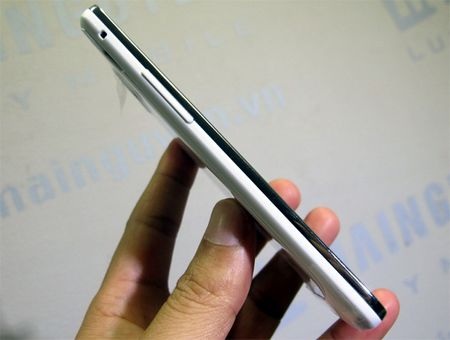 Galaxy S II trắng chính hãng dưới 14 triệu đồng - 8 Galaxy S II trắng chính hãng dưới 14 triệu đồng - 8