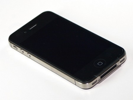 Khám phá “nội thất” iPhone 4S - 2 Khám phá “nội thất” iPhone 4S - 2