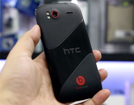 HTC Sensation XE chính hãng giá gần 15 triệu đồng - 6 HTC Sensation XE chính hãng giá gần 15 triệu đồng - 6