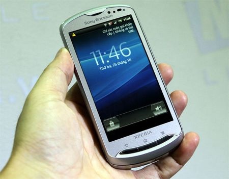 Mở hộp Xperia Pro chính hãng giá gần 10,5 triệu đồng - 11 Mở hộp Xperia Pro chính hãng giá gần 10,5 triệu đồng - 11