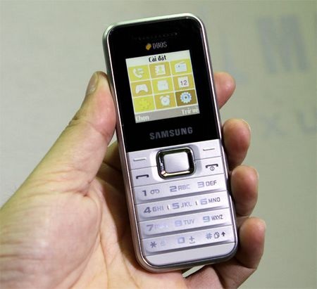 Điện thoại 2 SIM của Samsung giá dưới 1 triệu đồng - 8 Điện thoại 2 SIM của Samsung giá dưới 1 triệu đồng - 8