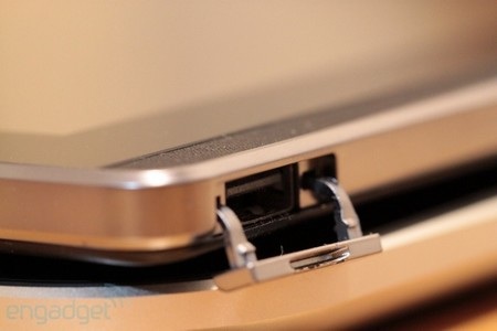 Rò rỉ hình ảnh chi tiết tablet chip lõi tứ của Lenovo - 10