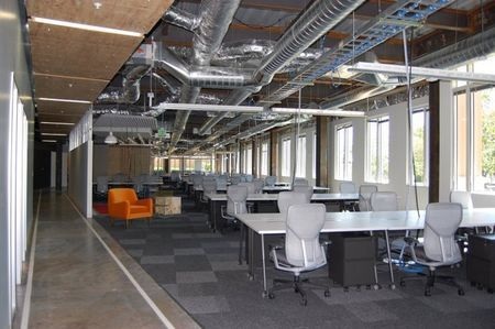 Thăm “đại bản doanh” mới của Facebook - 6