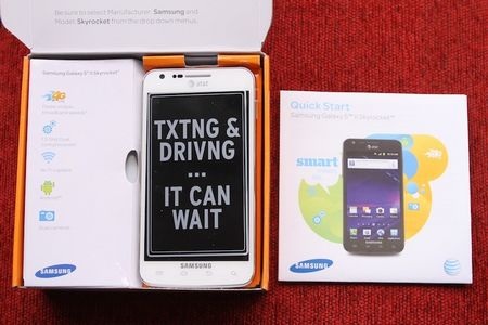 Khám phá Galaxy S II phiên bản Skyrocket tại Việt Nam - 2