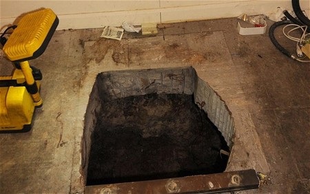 Đào hầm dài hơn 30 mét để trộm tiền từ ATM - 1