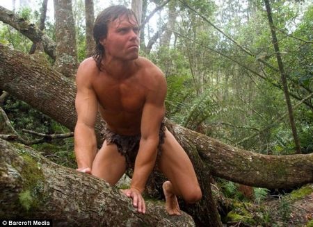 Chàng trai sống trong rừng để trở thành Tarzan - 6 Chàng trai sống trong rừng để trở thành Tarzan - 6