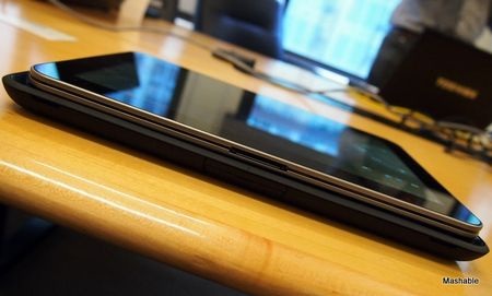 Ấn tượng với tablet mỏng nhất thế giới của Toshiba - 8