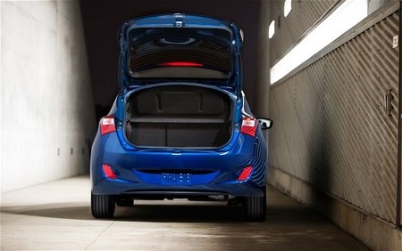 Hyundai trình làng bản coupe và hatchback của xe Elantra - 12 Hyundai trình làng bản coupe và hatchback của xe Elantra - 12