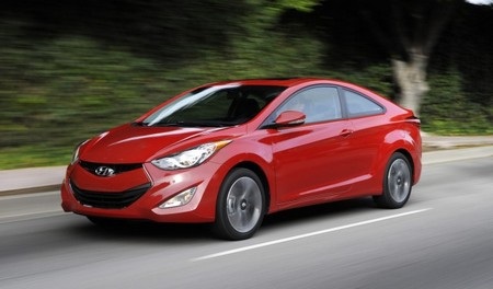 Hyundai trình làng bản coupe và hatchback của xe Elantra - 1 Hyundai trình làng bản coupe và hatchback của xe Elantra - 1