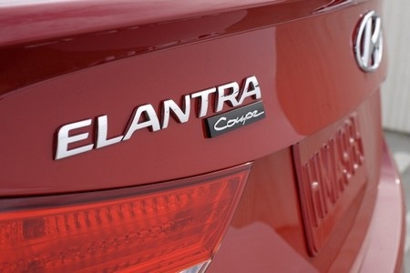 Hyundai trình làng bản coupe và hatchback của xe Elantra - 8 Hyundai trình làng bản coupe và hatchback của xe Elantra - 8