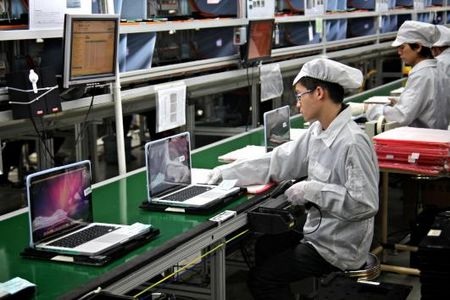 Hình ảnh hiếm có bên trong nhà máy iPhone ở Trung Quốc - 7 Hình ảnh hiếm có bên trong nhà máy iPhone ở Trung Quốc - 7