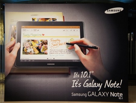 Loạt sản phẩm đáng chú ý của Samsung tại MWC 2012 - 7 Loạt sản phẩm đáng chú ý của Samsung tại MWC 2012 - 7