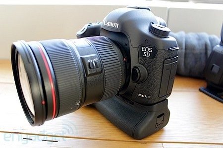 “Siêu phẩm” máy ảnh DSLR mới của Canon trình làng - 8 “Siêu phẩm” máy ảnh DSLR mới của Canon trình làng