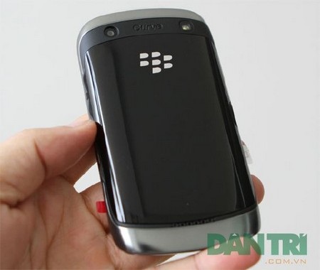 Đập hộp BlackBerry Curve cảm ứng giá rẻ tại Việt Nam - 4 Đập hộp BlackBerry Curve cảm ứng giá rẻ tại Việt Nam