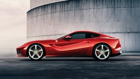 Ferrari giới thiệu siêu xe mạnh nhất của hãng - 1 Ferrari giới thiệu siêu xe mạnh nhất của hãng