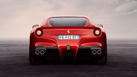 Ferrari giới thiệu siêu xe mạnh nhất của hãng - 7 Ferrari giới thiệu siêu xe mạnh nhất của hãng