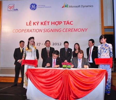Microsoft và GE ký kết với đối tác tại Việt Nam