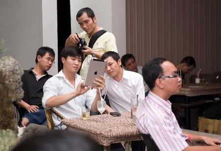 Thị trường “ém binh” chờ ngày iPad 3 ra mắt - 1 Thị trường “ém binh” chờ ngày iPad 3 ra mắt