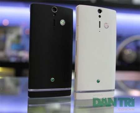 Đập hộp Sony Xperia S chính hãng tại Việt Nam - 7 Đập hộp Sony Xperia S chính hãng tại Việt Nam