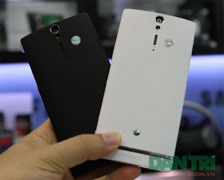 Đập hộp Sony Xperia S chính hãng tại Việt Nam - 8 Đập hộp Sony Xperia S chính hãng tại Việt Nam