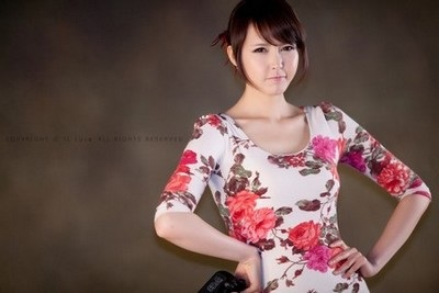 Người mẫu “nóng bỏng” bên máy ảnh DSLR của Nikon - 10 Người mẫu “nóng bỏng” bên máy ảnh DSLR của Nikon