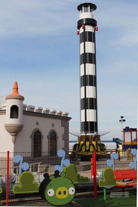 Thăm công viên Angry Birds đầu tiên trên thế giới