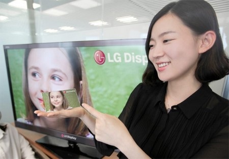 LG trình làng màn hình siêu mịn, vượt xa Retina trên iPhone