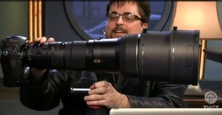 David Berg màn và “hàng khủng” của mình