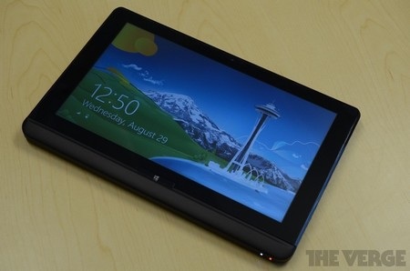 Nút bấm Home với logo Windows ở mặt trước