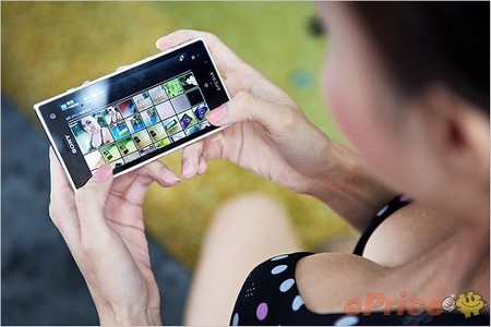 Màn hình rộng 4,3-inch