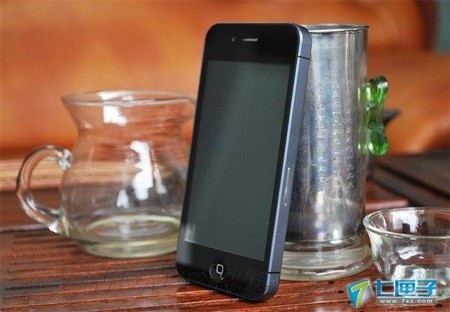 Hãng điện thoại “nhái” iPhone 5 thách thức Apple - 3 Màn hình rộng 4-inch, tương tự như tin đồn về iPhone 5
