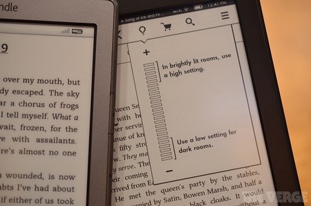 Chức năng điều chỉnh độ sáng phù hợp với môi trường trên Kindle Paperwhite