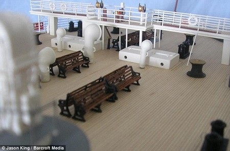 Các chi tiết trên con tàu đều được tái hiện một cách chính xác và tỉ mỉ