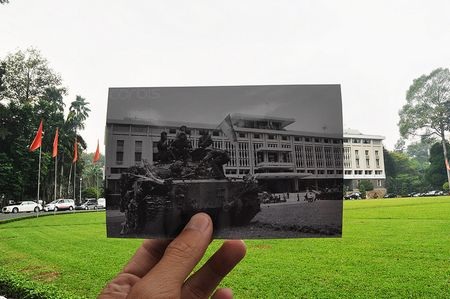 Ấn tượng Việt Nam “xưa và nay” qua bộ ảnh lồng trong ảnh - 2 Niềm vui chiến thắng tại Dinh Độc Lập ngày 30/4/1975