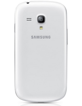 Samsung ra mắt điện thoại Galaxy S III mini với cấu hình khiêm tốn - 3 Mặt sau với camera 5 megapixel, thay vì 8 megapixel như trên Galaxy S III