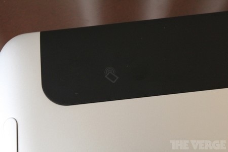 HP ra mắt máy tính bảng chạy Windows 8 - 4 Máy được trang bị công nghệ giao tiếp trường gần NFC