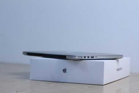 MacBook Pro Retina 13-inch có thiết kế mỏng chỉ 18mm