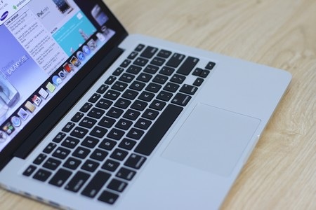 Bàn phím dạng chiclet có hỗ trợ đèn nền backlit