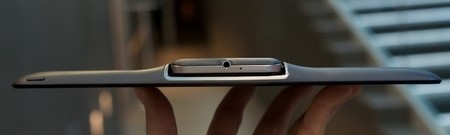 Asus ra mắt smartphone “kiêm” máy tính bảng Padfone 2 - 12 Khi đã kết nối smartphone vào máy tính bảng