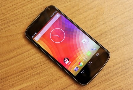 Nexus 4, chiếc smartphone mang thương hiệu Nexus mới nhất của Google