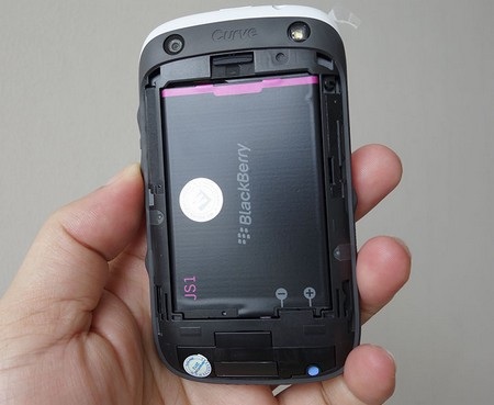 Pin của máy có dung lượng 1450mAh