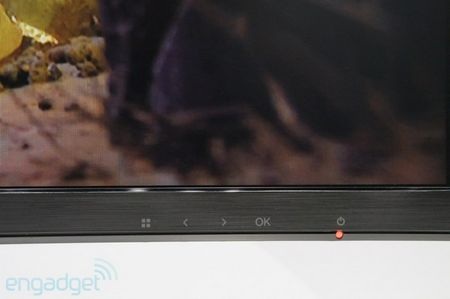 LG ra mắt màn hình máy tính tỷ lệ 21:9 đầu tiên trên thế giới - 4 Các nút điều khiển trên màn hình