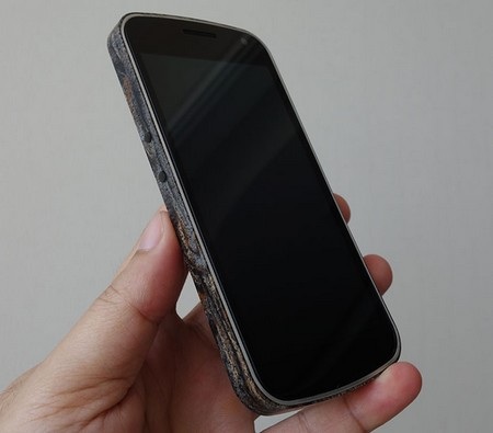 Phiên bản làm từ đá Granite