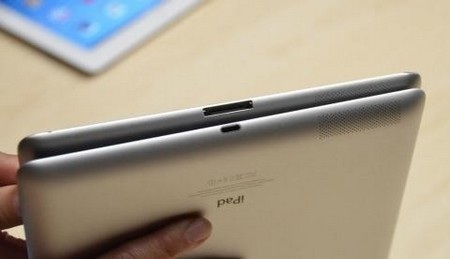 Những lý do để bỏ qua iPad 4 - 2 Cổng kết nối Lightning là sự phân biện nhận ra duy nhất trên iPad 4 và iPad thế hệ thứ 3