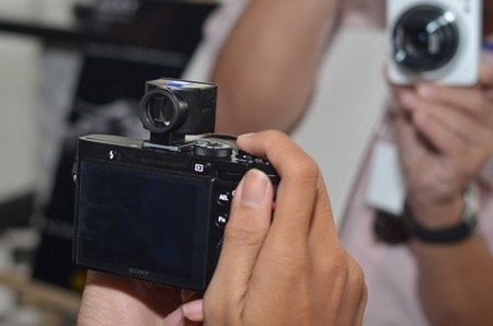 Sony ra mắt máy ảnh Full-Frame đầu tiên tại Việt Nam - 6 Phạm Thế Quang Huy
